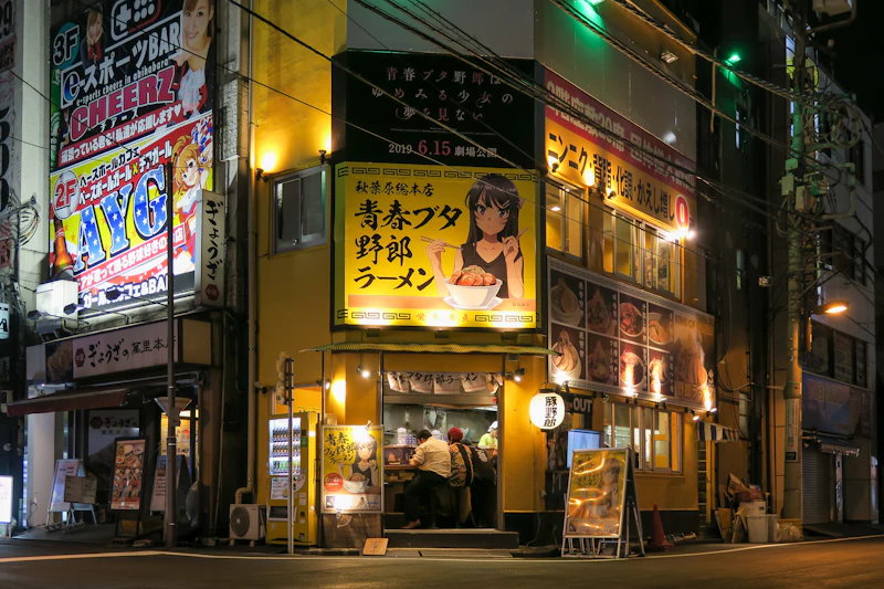 秋葉原でカフェをサードプレイスにする——趣味の共通項が集める、千代田区の異端の居場所
