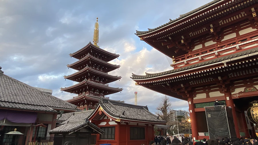 台東区のサードプレイスガイド：神社・寺院編。信仰が観光地ではなく日常であり続ける東京の下町