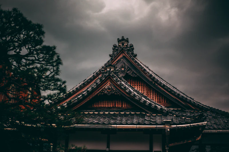 荒川区のサードプレイスガイド：神社・寺院編。都市が周縁に追いやった記憶を、今も弔い続ける場所